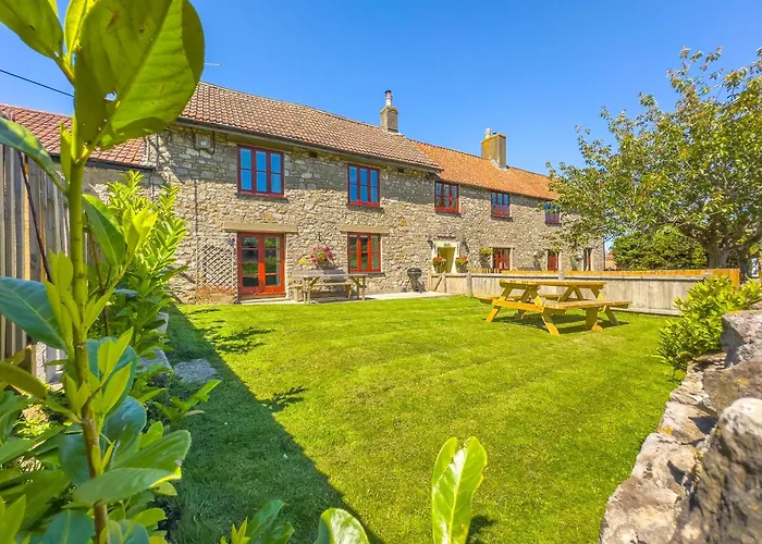 Spacious-Rustic Cottage-Dog Friendly-W Log Burner